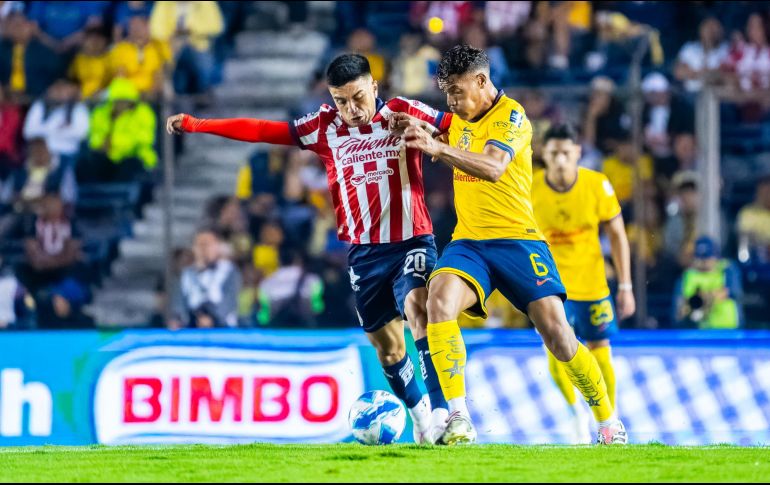 América sigue mandando en los Clásicos Nacionales contra Chivas. IMAGO7.