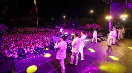 La banda encabezada por René Camacho, fue la encargada de ambientar la ceremonia del Grito de Independencia. EL INFORMADOR/ H. Figueroa