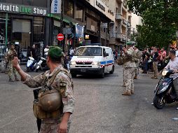 Un gran número de buscapersonas en manos de miembros de Hezbolá explotaron simultáneamente en varios puntos del Líbano, principalmente en el sur del país y los suburbios meridionales de Beirut. EFE / W. Hamzeh