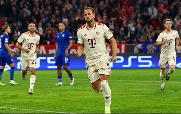 Harry Kane anotó cuatro de los nueve goles del Bayern y llega a 33 en su carrera en Champions. EFE/S. Szilagyi