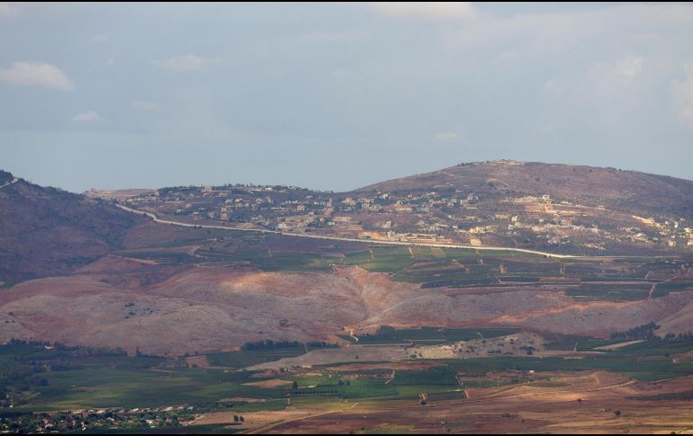 Esta es la última de una serie de advertencias lanzadas por las autoridades de Israel en los últimos días a Hezbolá, grupo con el que mantiene un intenso intercambio de fuego desde el año pasado. EFE / A. Safadi