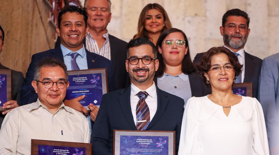 El evento se realizó en Palacio de Gobierno y ahí se entregaron los premios. EL INFORMADOR / H. FIGUEROA