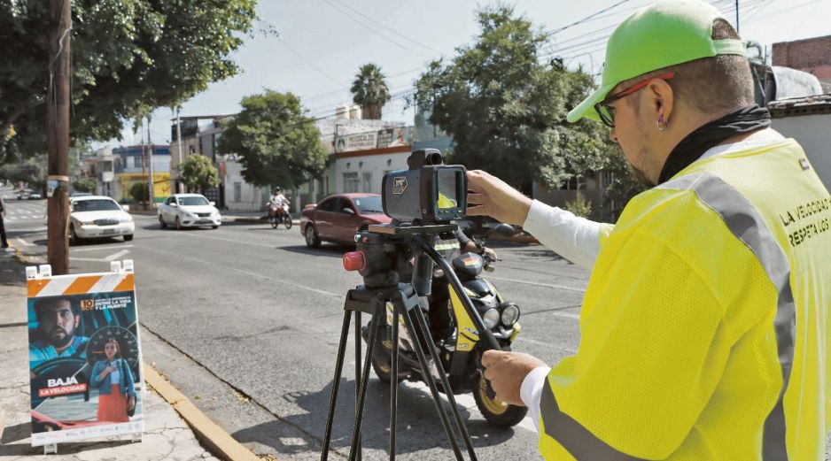 En esta etapa no se sancionará, los agentes socializarán los riesgos que representa conducir a exceso de velocidad. ESPECIAL