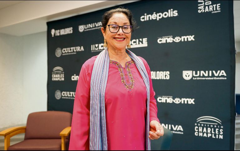 Angélica Aragón, agradecida con el cariño que le ha expresado el público. EL INFORMADOR/ H. Figueroa