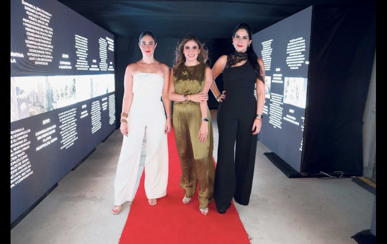 Pattsy Contreras, Priscila Solórzano y Claudia Elizalde, anfitrionas del Summit Night Fall-Winter 2024 de Península Lifestyle Properties. GENTE BIEN JALISCO/  Antonio Martínez