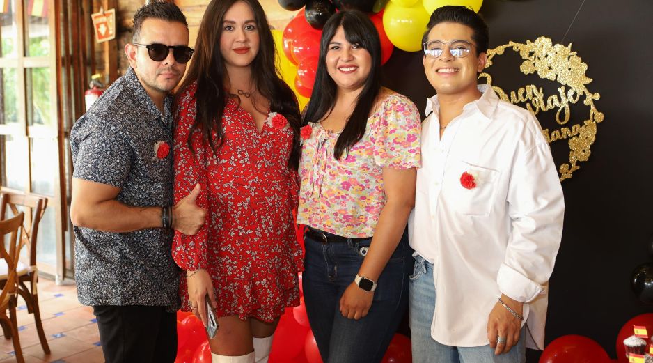 Israel Navarro, Carolina Casillas, Mariana Rodríguez y Cristian Herrera. GENTE BIEN JALISCO/ Antonio Rodríguez