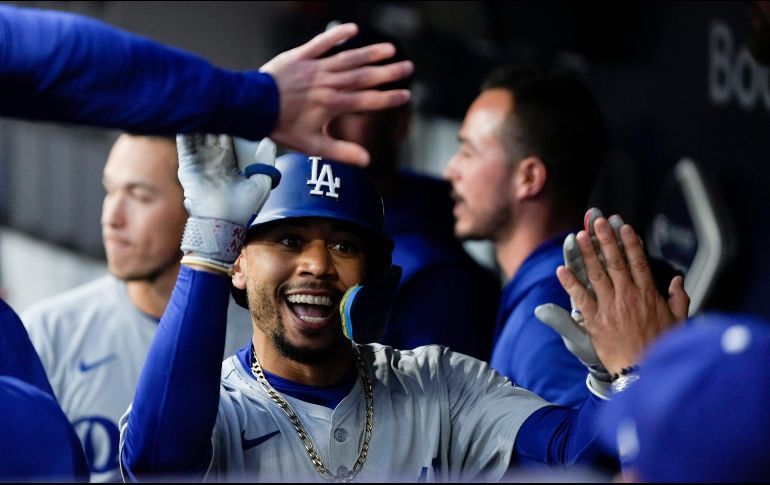 El cuadrangular temprano de Mookie Betts encaminó el juego a favor de los angelinos. AP/G. Bull