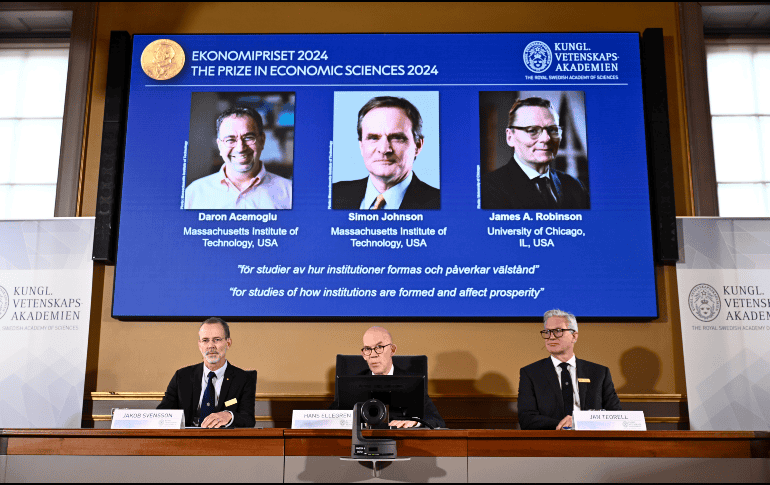 La Academia de las Ciencias de Suecia otorgó el Premio Nobel de Economía a tres teóricos de la pobreza. EFE / EPA / Christine Olsson / TT SWEDEN OUT