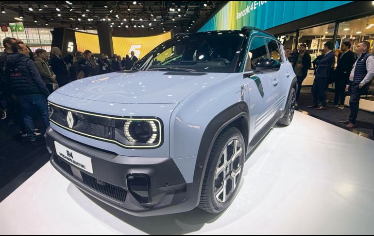Renault 4 e-Tech llegó al salón en su versión eléctrica. CORTESÍA