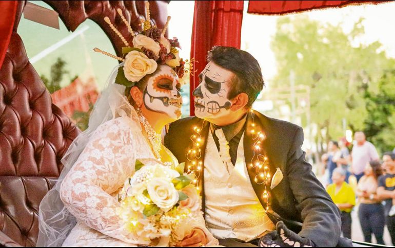 El desfile fue un éxito en la zona de Chapultepec. EL INFORMADOR/ H. Figueroa