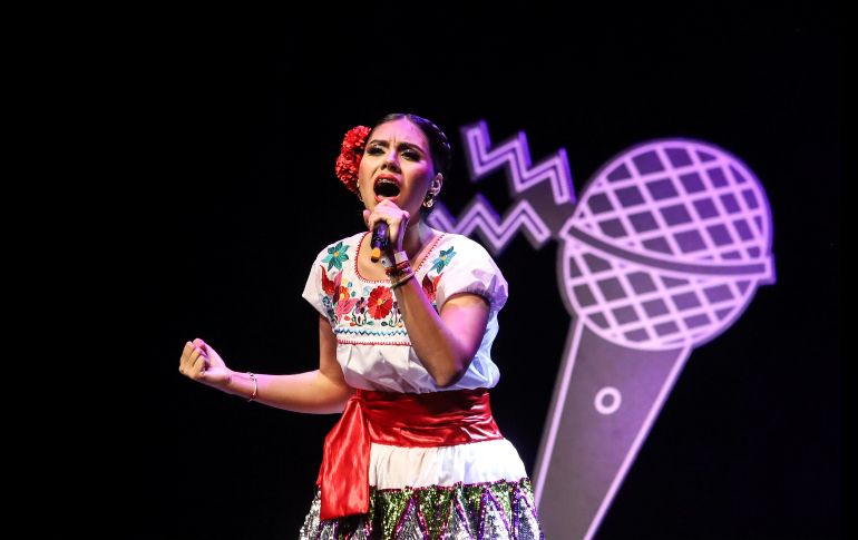 La joven de 24 años de edad también recibió un premio económico de 100 mil pesos. EL INFORMADOR/A.NAVARRO