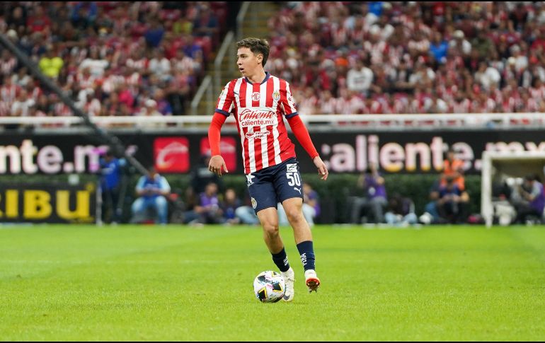 Chivas cierran el Top-3 de más minutos jugados por menores de 23 años. IMAGO7