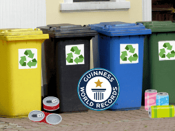 El Récord Guinness de reciclaje de anillas de aluminio conseguido por un chico de diez años. Pixabay / T. Mikołajczyk
