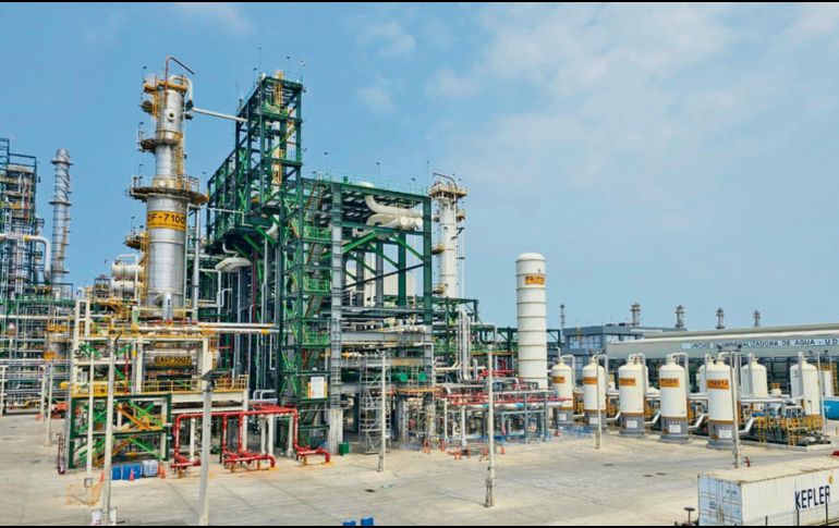 La refinería en Tabasco está diseñada para refinar hasta 340 mil barriles diarios. Hasta el momento, apenas produce mil 500 (dato al mes de septiembre). ESPECIAL