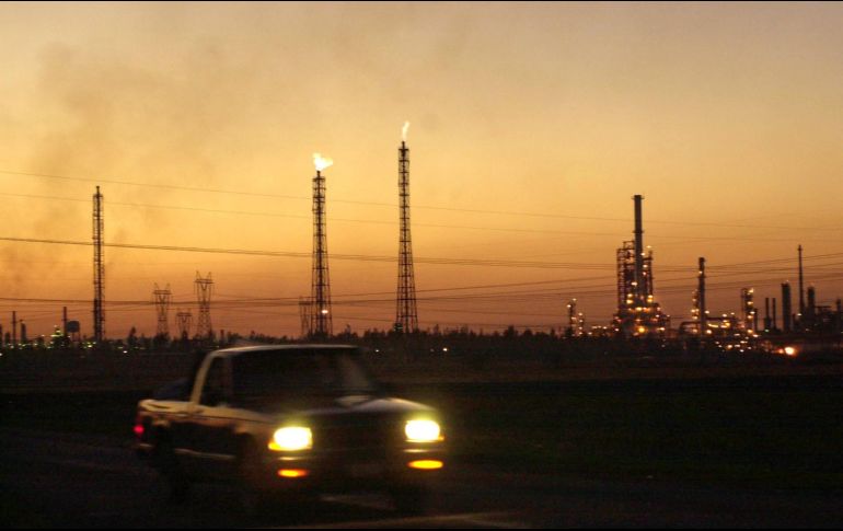 El fuego presuntamente inició en el área de Separación de Aceites, cerca de la puerta 5. AP/Archivo