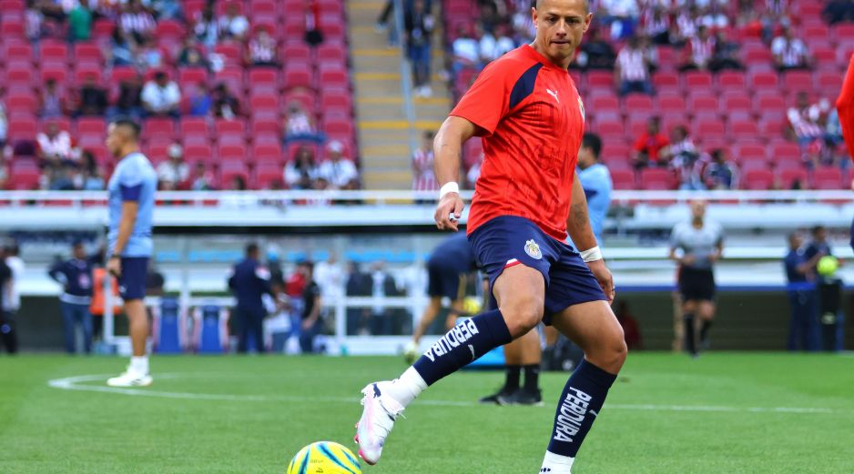 Chicharito Hernández regresó a Chivas este año. IMAGO7