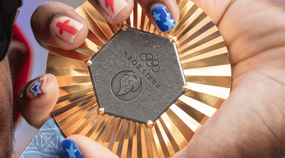 El proceso de reemplazo de las medallas de París 2024 comenzará en las próximas semanas y la Casa de la Moneda francesa está trabajando con los organizadores para entender las circunstancias y la causa de cualquier daño. AP / ARCHIVO