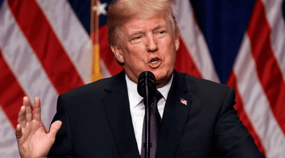 Donald Trump seguirá el ejemplo del presidente Reagan en su segunda toma de posesión. AP / ARCHIVO