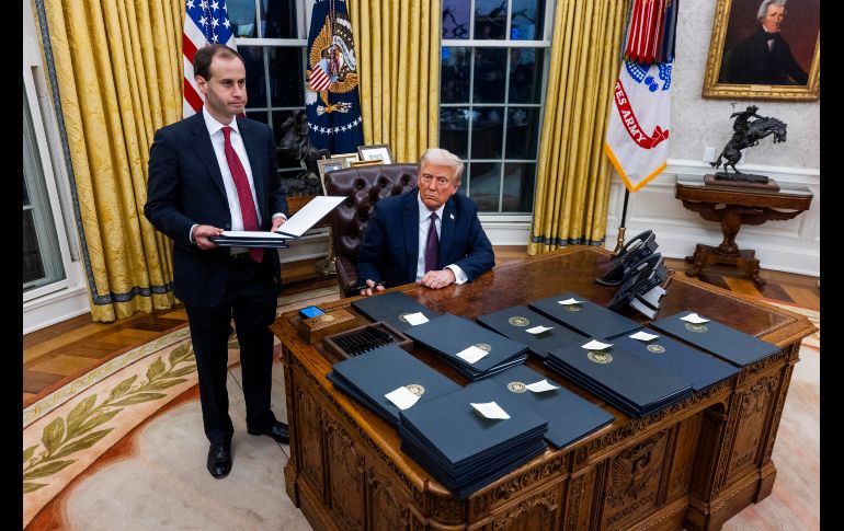 Trump no ofreció detalles concretos sobre los aranceles, que había prometido imponer del 60% a las importaciones chinas, un 25% a las procedentes de Canadá y México, y entre un 10% y un 20% a productos del resto del mundo. EFE/J. LO SCALZO