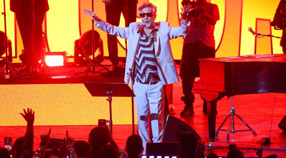 Fito Páez ofreció una velada inolvidable que quedará marcada en la memoria de Guadalajara. EL INFORMADOR / H. Figueroa