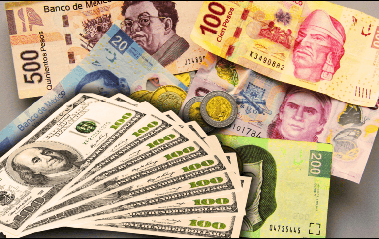 Hoy, la mejor opción en la compra del dólar -en este momento de la mañana- es en Citibanamex y la venta, en Banco Azteca. NTX / ARCHIVO