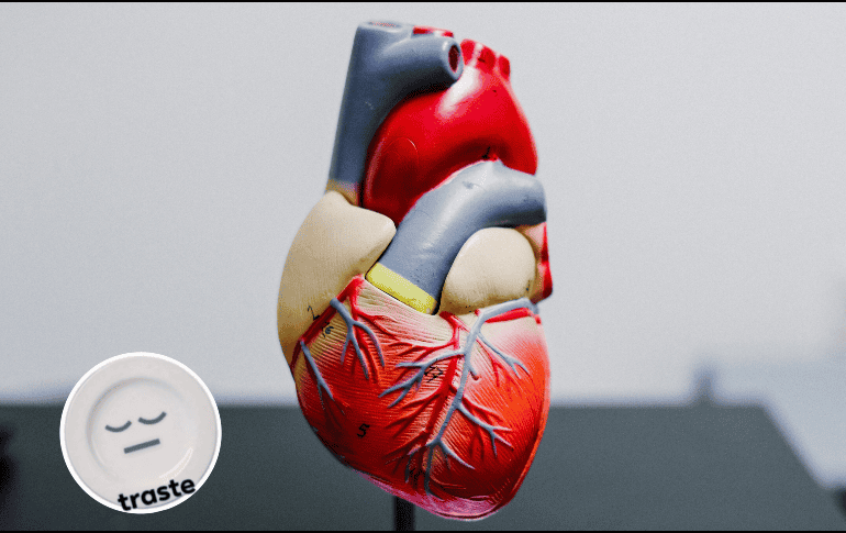 La ingesta de alcohol, cafeína y nicotina también alteran los ciclos nocturnos del sueño. UNSPLASH / K. Eliason