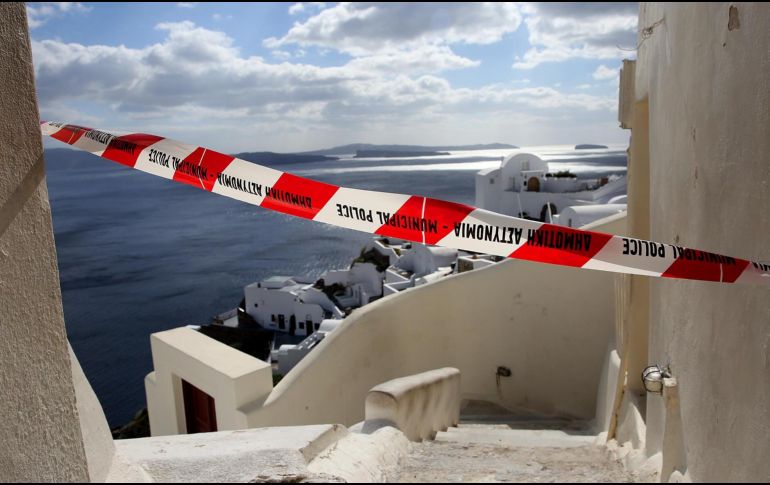 El portavoz del gobierno, Pavlos Marinakis, confirmó que varios servicios de emergencia ya estaban movilizados para apoyar a la isla. EFE / O. PANAGIOTOU