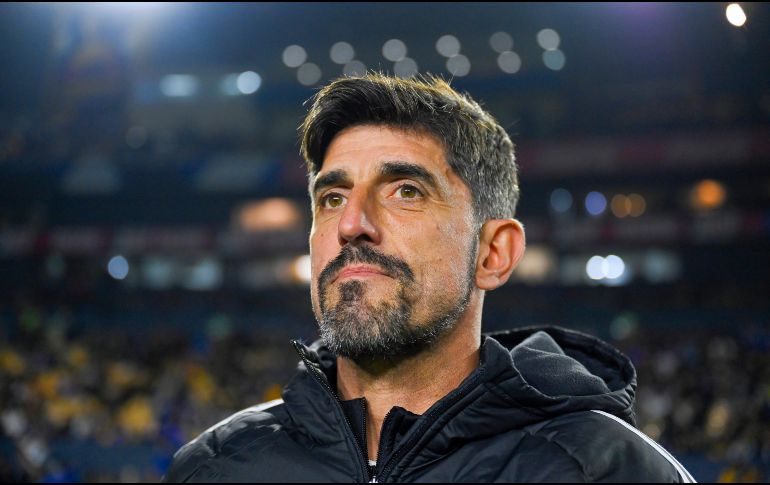 Paunovic pierde la paciencia y explota contra periodista llamándolo 