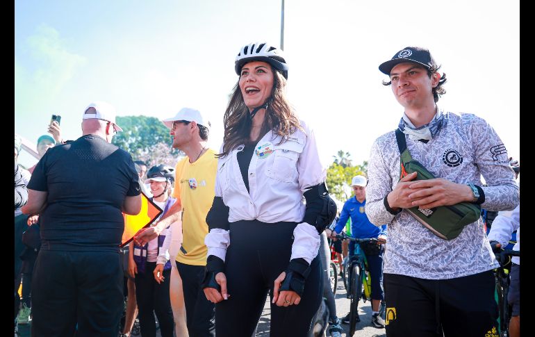 Desde la explanada del parque Ex penal de Oblatos, Verónica Delgadillo, presidenta municipal de Guadalajara, inauguró la nueva etapa de la Vía RecreActiva en la ciudad, que contará con más actividades deportivas, culturales y recreativas. EL INFORMADOR / H. Figueroa