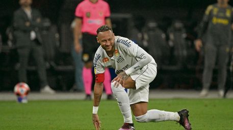 El astro brasileño no ha hecho nada en tres partidos de regreso en Santos. AFP/N. Almeida