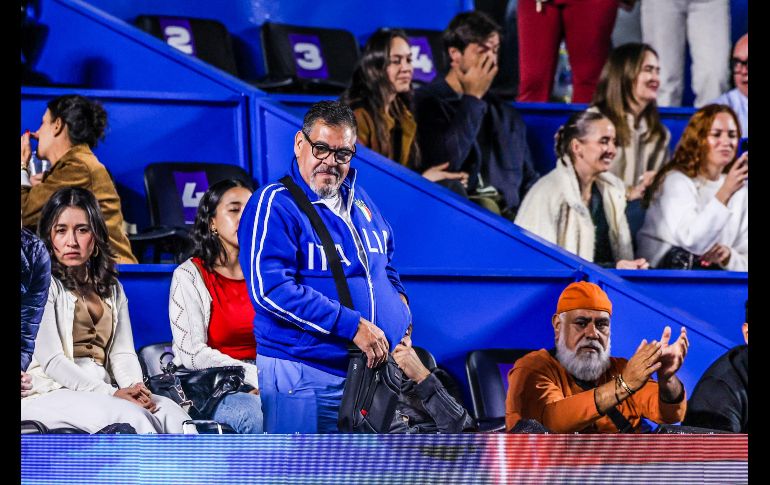 Música, luces y un ambiente único fue lo que brindó la primera fecha del UTS en Guadalajara, por lo que la afición tapatía se desbordó en emociones y disfrutó de un espectáculo top a nivel mundial, llenando el Complejo Panamericano de Tenis. EL INFORMADOR / A. Navarro.