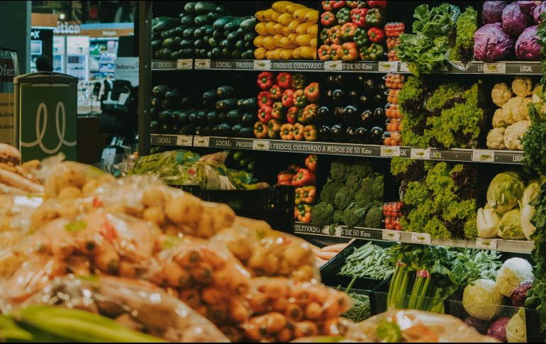 Las compras pueden realizarse en las establecimientos físicos y en la página web de la tienda. UNSPLASH/NRD