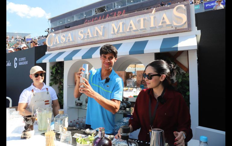 Tequila San Matías presente en el Hospitaity UTS con Rodrigo Pacheco y Mariana Ochoa. GENTE BIEN JALISCO / C. Jimeno