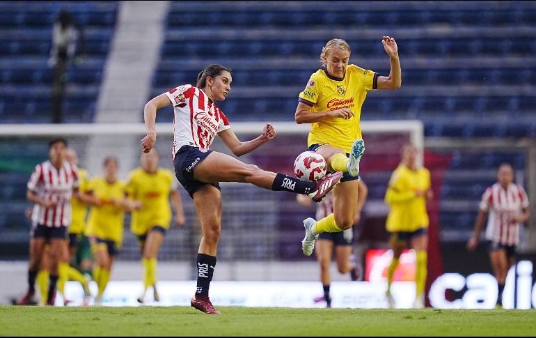 Originalmente, el duelo de rojiblancas y azulcremas correspondiente a la Jornada 11 del Clausura 2025 estaba pactado para disputarse el viernes 7 de marzo en el estadio AKRON a las las 19:05 horas. IMAGO7