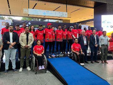 Al ritmo del mariachi y con un gran ambiente en el Centro de Vida La Perla, este viernes fueron presentados los atletas élite que verán actividad en el 21K GDL 2025 de COMUDE. EL INFORMADOR / F. Ramírez