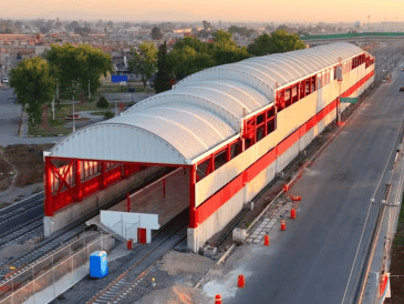 La construcción de la estación Prados Sur del Tren Suburbano AIFA. X/ @SntVTC