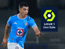 Erik Lira, jugador de Cruz Azul, durante un partido del Clausura 2025 en la Liga MX. IMAGO7