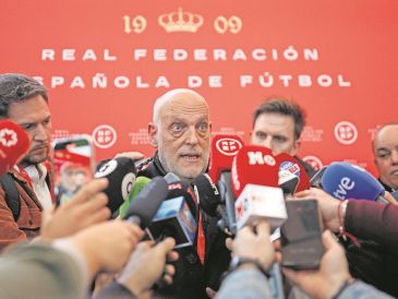 Javier Tebas ha estado encima del City. AFP/O. Del Pozo