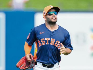 José Altuve ha jugado una posición diferente a la segunda base en sólo dos de sus mil 767 partidos en las Grandes Ligas. AFP/R. Storry