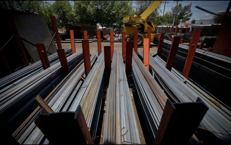 Donald Trump anunció aranceles del 25% sobre el acero y el aluminio, pero, para México y Canadá, la tasa será del 50% debido a que se suma a la tarifa general ya establecida de esos países. EL INFORMADOR / ARCHIVO