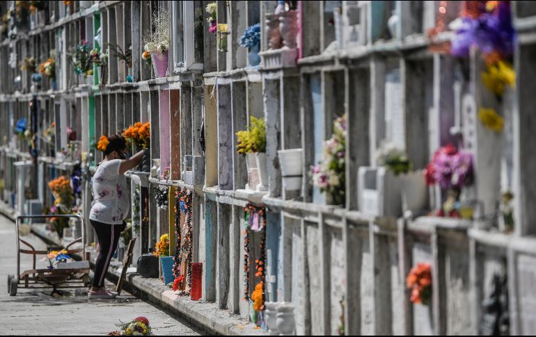 Los datos oficiales sobre el número de personas fallecidas ascienden a más de siete millones de personas en el mundo, aunque la ONU habla de una cifra varias veces superior: al menos 20 millones. AFP / ARCHIVO