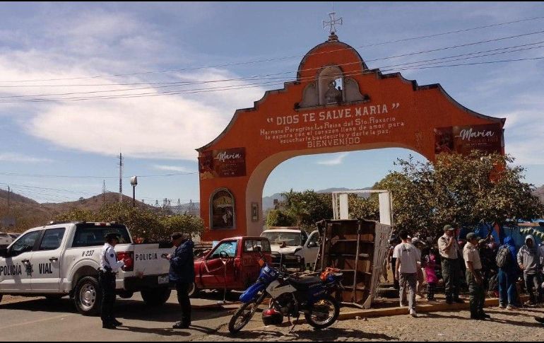 El vehículo trasladaba a peregrinos que acudían desde el municipio de Chiquilistlán y se dirigían justo a Talpa de Allende. ESPECIAL