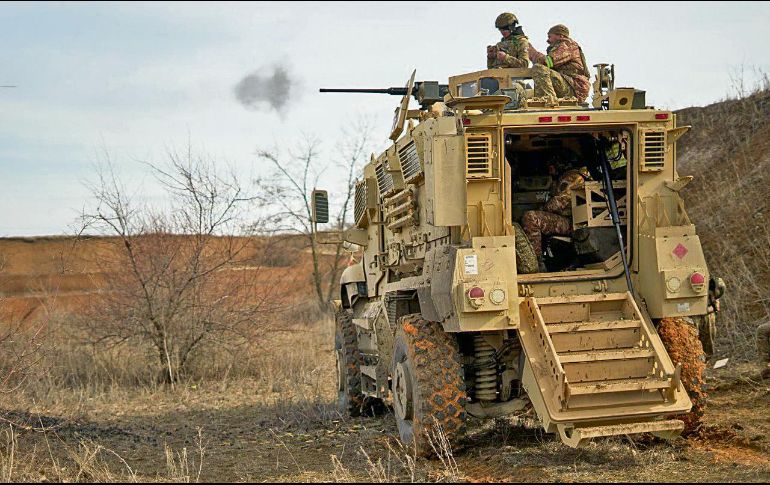 El ejército ucraniano comparte en sus redes sociales reportes de batalla, donde destaca en especial el armamento que les proporciona Estados Unidos. ESPECIAL