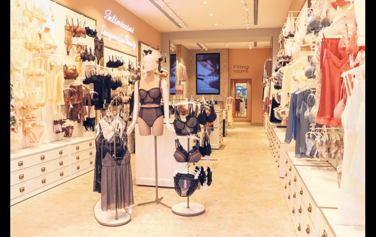 Descubre la elegancia de Intimissimi y el estilo de Calzedonia en el Centro Comercial Punto Sur. GENTE BIEN JALISCO/ Punto Sur