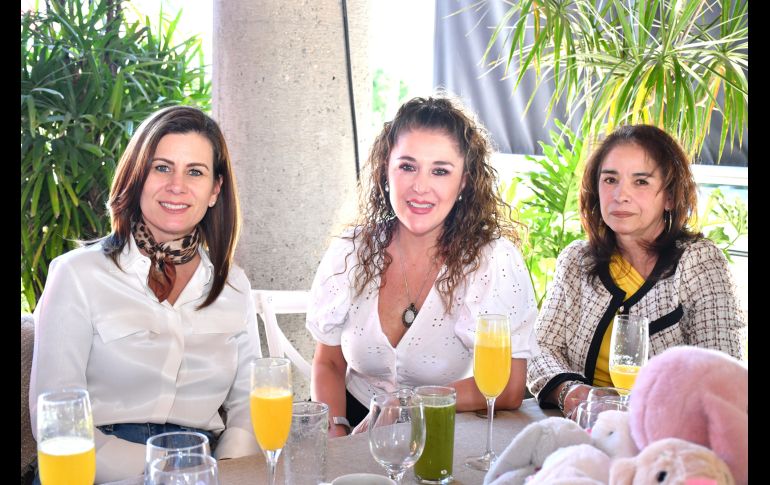 Rocío Díaz, Claudia Redondo y Angélica García. GENTE BIEN JALISCO/ Marifer Rached