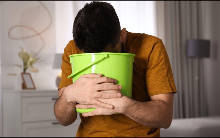 Comidas como la carne, la leche y sus derivados, así como el pescado y mariscos tradicionales en estas fechas, pueden llevar a padecer algunas enfermedades gastrointestinales. ESPECIAL / CANVA