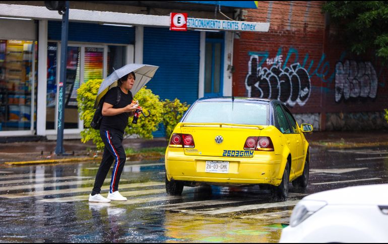 Se prevén lluvias puntuales fuertes, chubascos y lluvias aisladas, todas con descargas eléctricas, y posible caída de granizo en algunos estados del país. EL INFORMADOR / ARCHIVO