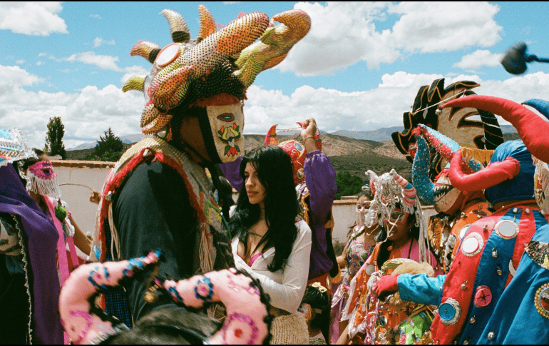 En este proyecto, la cantante toma las riendas de su vida y cuenta su historia. ESPECIAL / X / @cazzuoficial