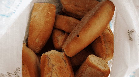 El bolillo es un alimento casi sagrado en la tradición mexicana. EL INFORMADOR/ARCHIVO