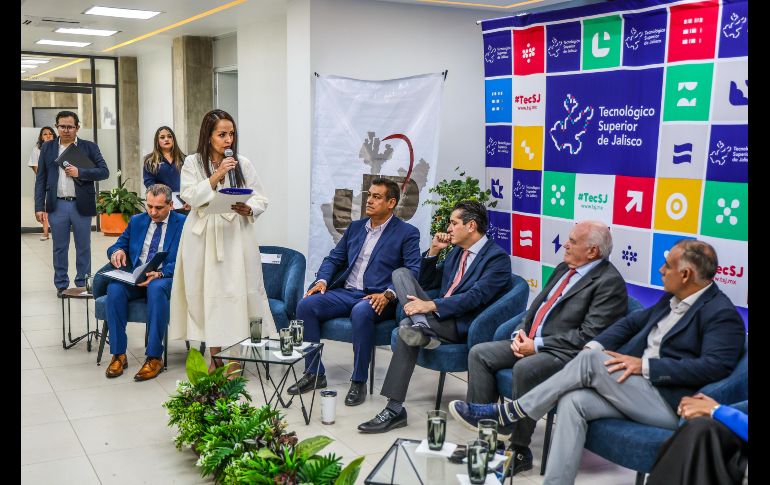 Además de las clases de inglés se apoyará con la creación de laboratorios, la ampliación de la Red de Centros de Innovación y Emprendimiento (REDi) y la ampliación de la matrícula. EL INFORMADOR/ A. Navarro.